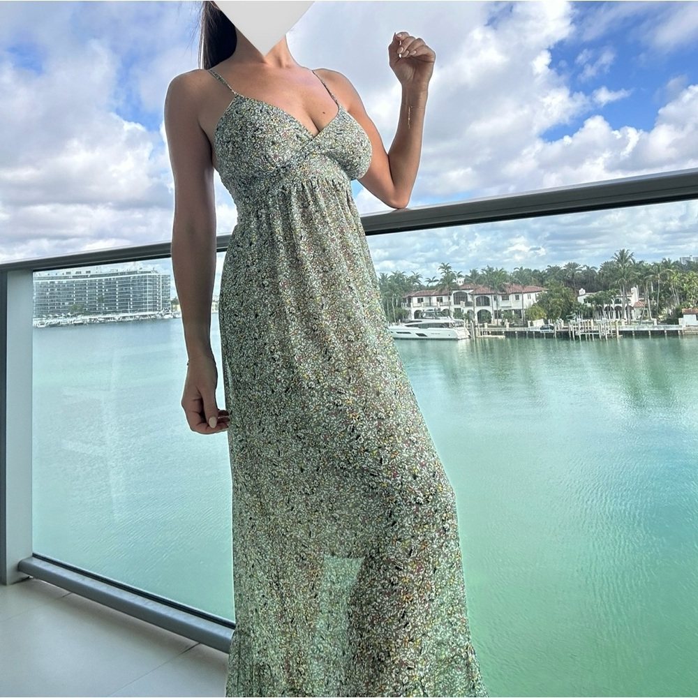 Scarlett Ross Size 2 Floral Maxi Dress green